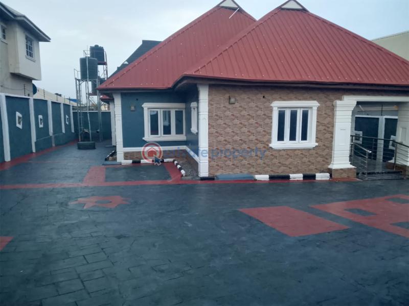 3 bedroom Bungalow For Rent Adeoje Estate First Richbam Akala Express Ibadan Oyo - 1