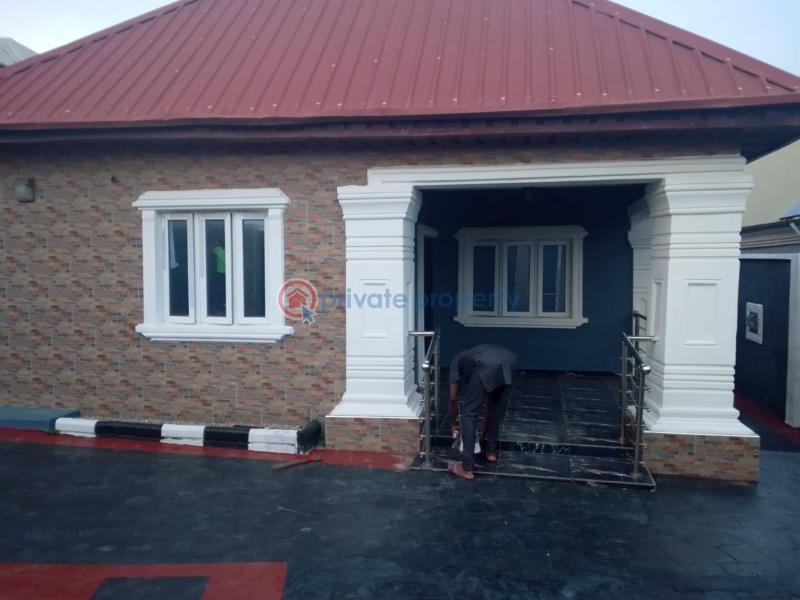 3 bedroom Bungalow For Rent Adeoje Estate First Richbam Akala Express Ibadan Oyo - 2
