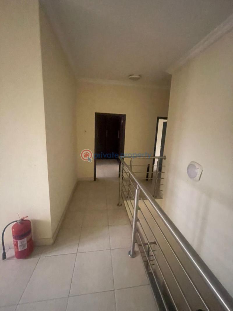 3 bedroom Detached Duplex For Sale 3bedroom Semi Detached Duplex At Olive Court, Agodi Gra Agodi Ibadan Oyo - 11