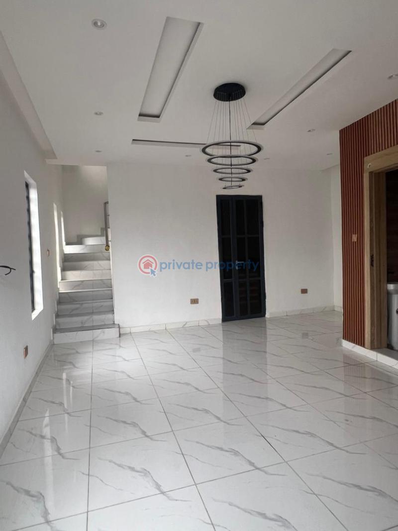 3 bedroom Semi detached Duplex For Sale Street Omole Phase 2 Ojodu Lagos - 1