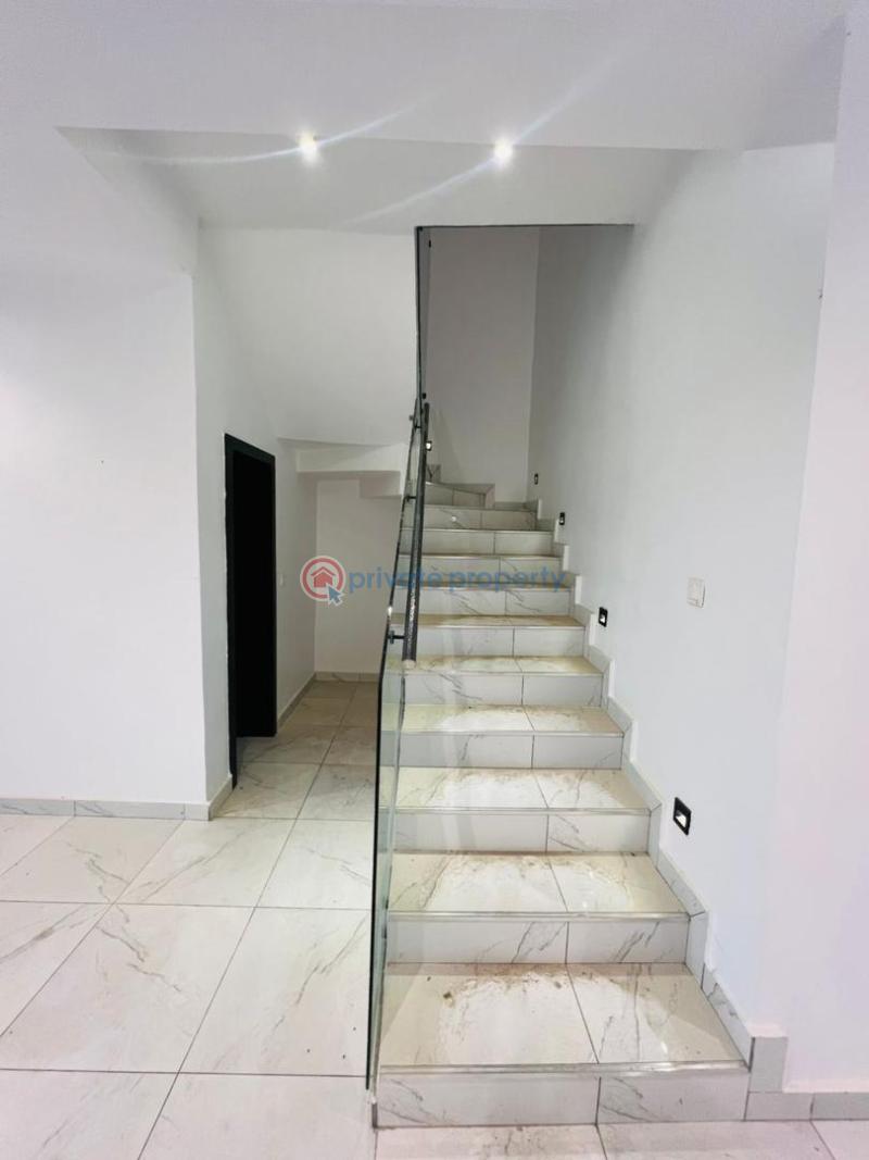 3 bedroom Detached Duplex For Sale Carlton Gate Akobo Akobo Ibadan Oyo - 1