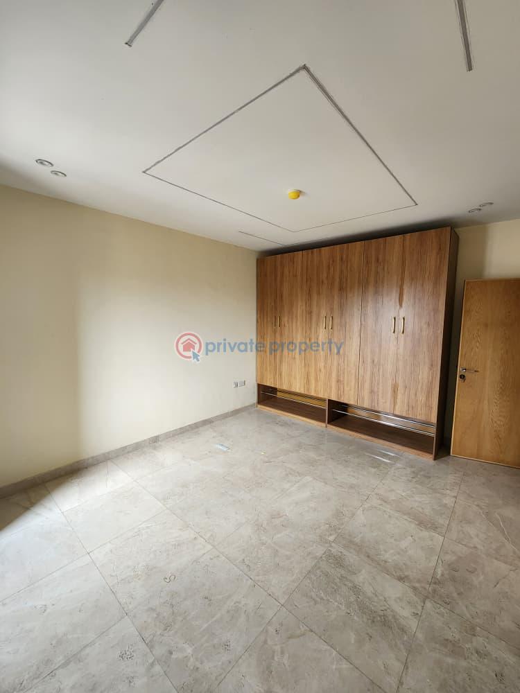 3 bedroom Flat & Apartment For Rent Alagomeji Yaba Lagos - 1
