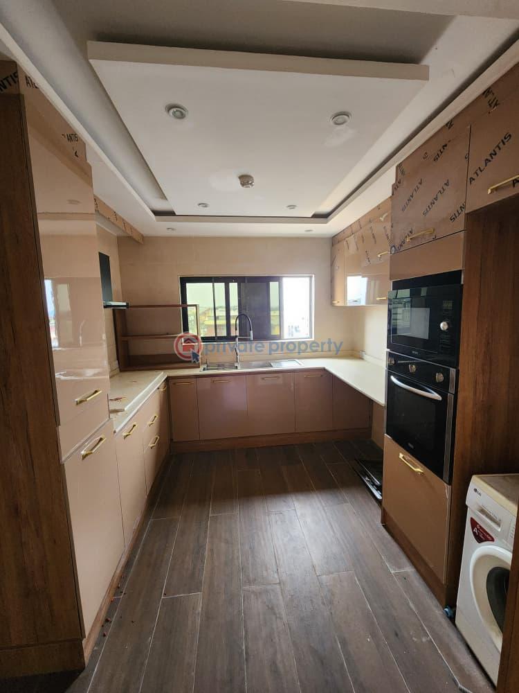 3 bedroom Flat & Apartment For Rent Alagomeji Yaba Lagos - 6