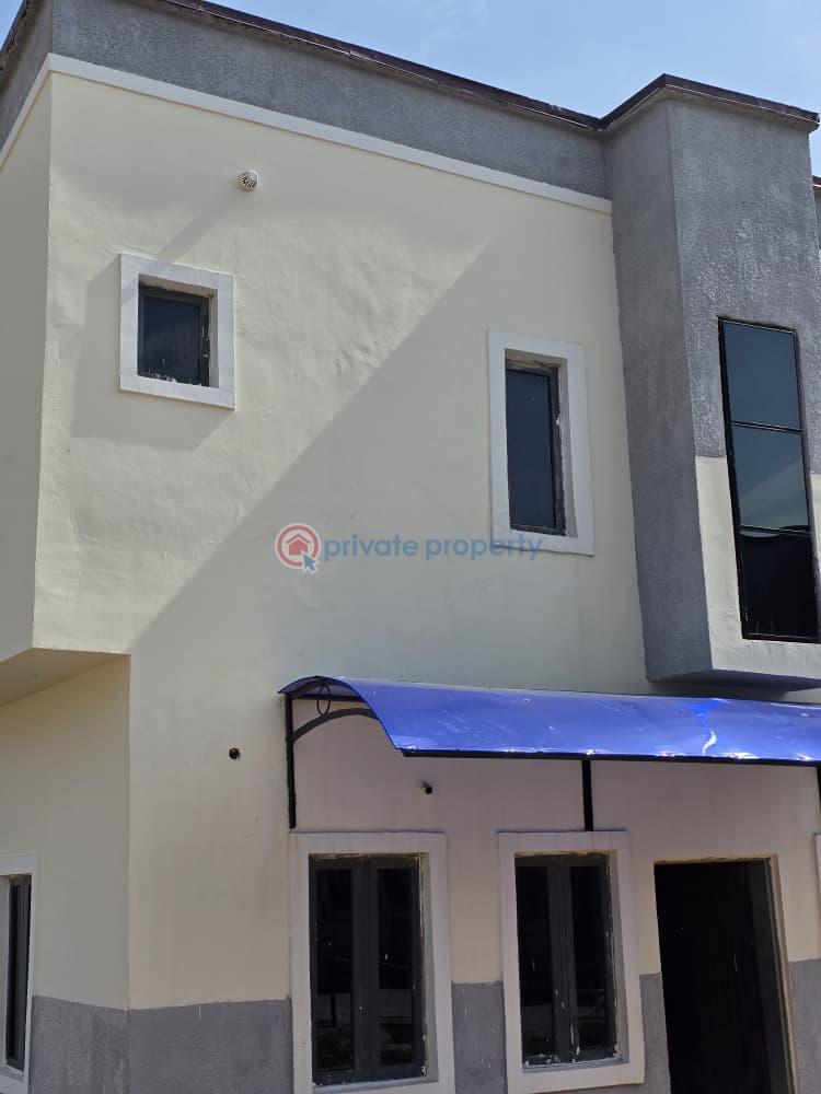 3 bedroom Terraced Duplex For Sale In An Estate In Apo Wumba District Close To Chrisland School Before Apo Primary Junction. Apo Abuja Phase 2  - 3
