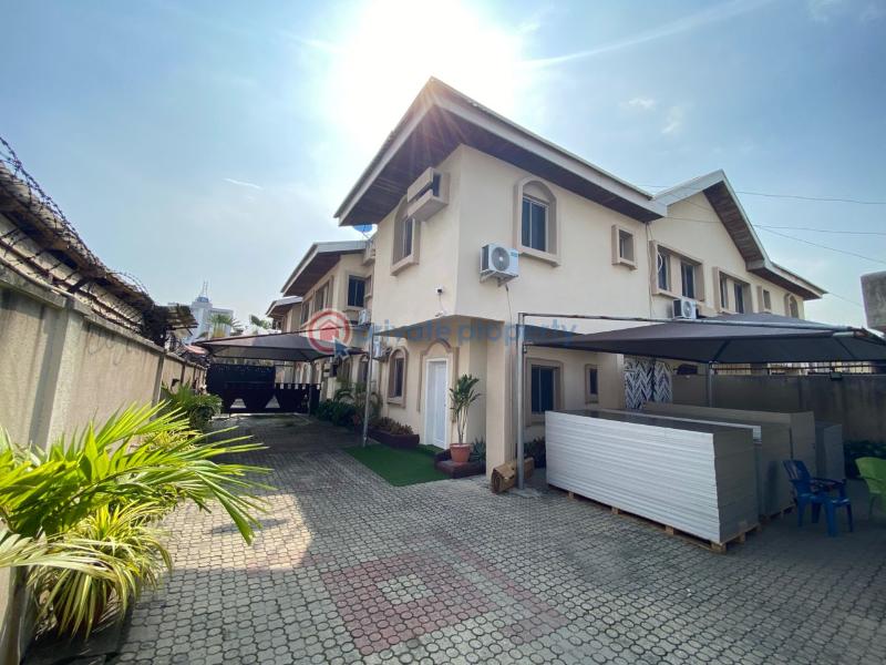3 bedroom Terrace For Rent Lekki Phase 1 Lagos - 1