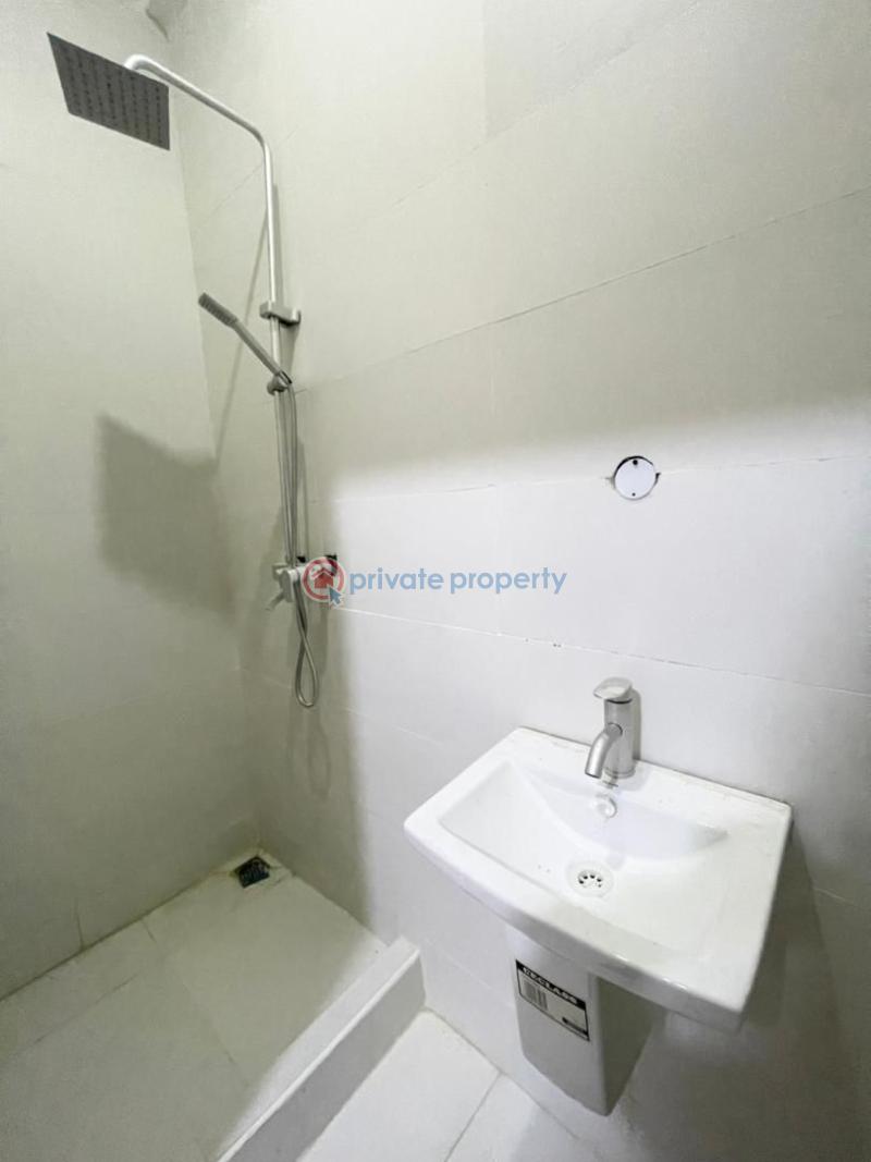 3 bedroom Flat & Apartment For Sale Osapa Lekki Lagos - 10