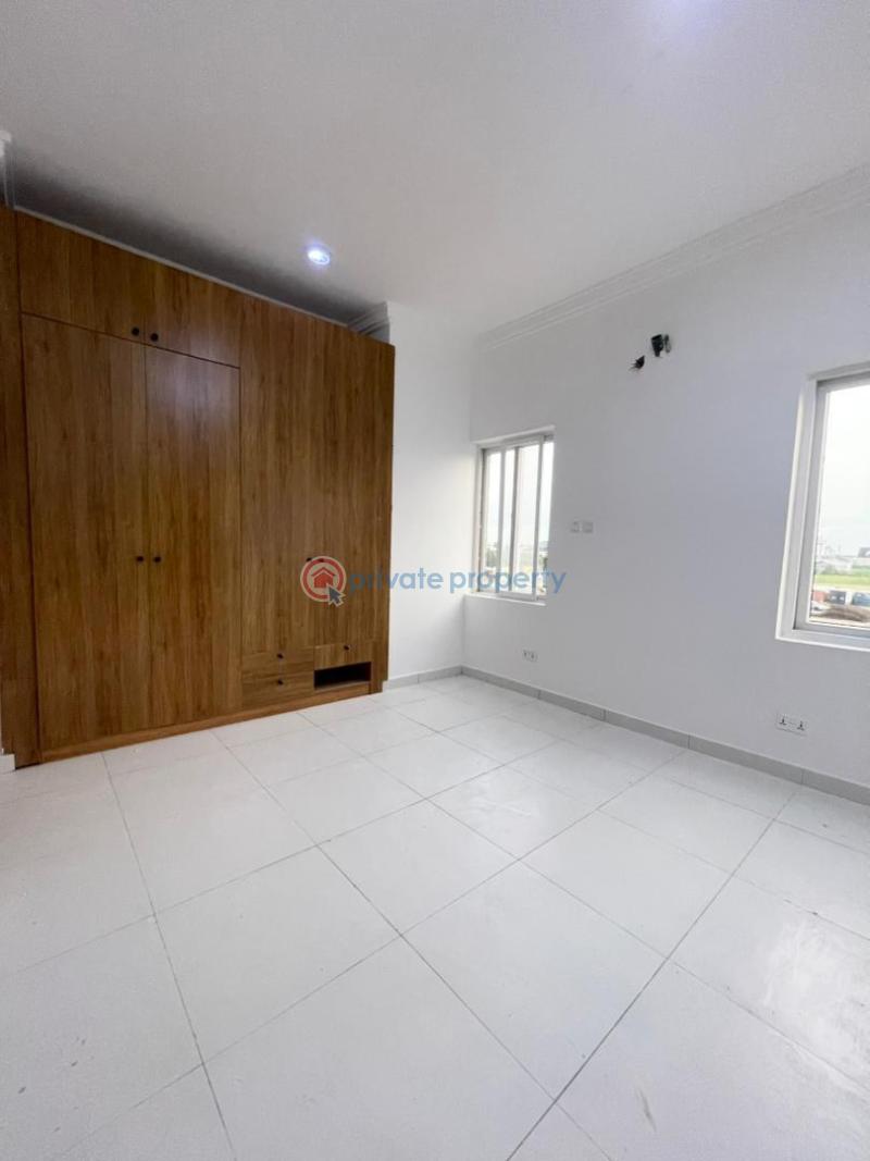 3 bedroom Flat & Apartment For Sale Osapa Lekki Lagos - 40