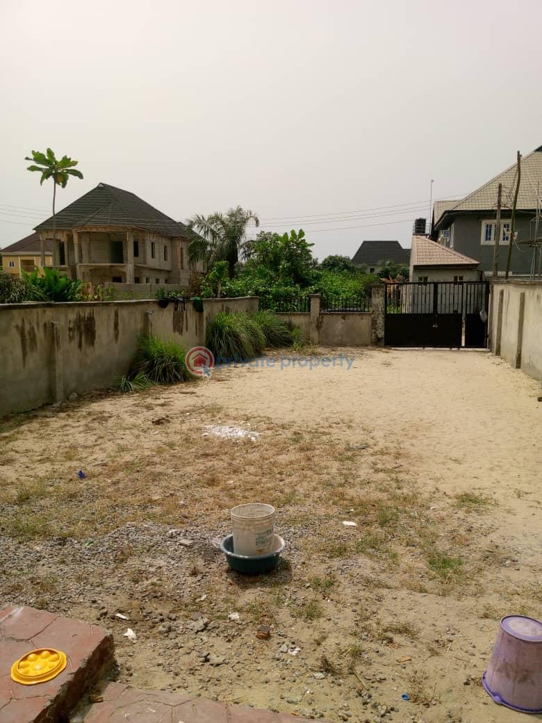3 bedroom Detached Bungalow For Rent Ogunfayo,eputu Awoyaya Ajah Lagos - 2