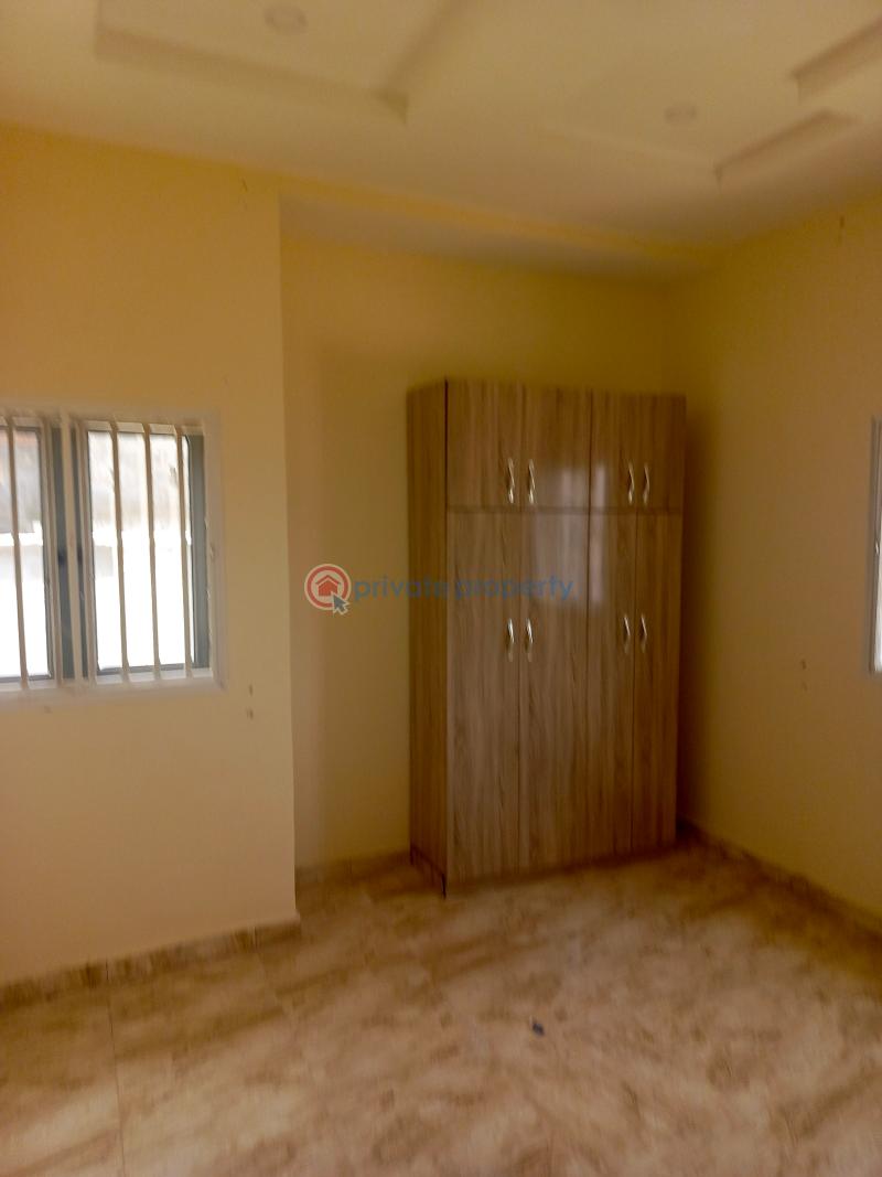 3 bedroom Semi detached Duplex For Sale Leisure Court Phase 1 Lugbe Abuja Phase 4  - 5