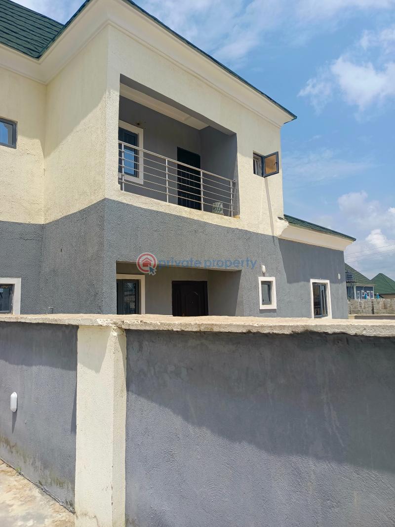 3 bedroom Semi detached Duplex For Sale Leisure Court Phase 1 Lugbe Abuja Phase 4  - 10