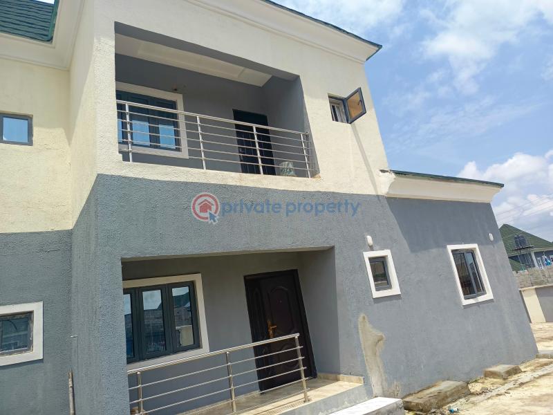 3 bedroom Semi detached Duplex For Sale Leisure Court Phase 1 Lugbe Abuja Phase 4  - 7