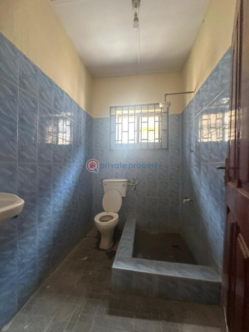 3 bedroom Block Of Flats For Rent Oluyole Estate / Olusoji, Oluyole Extension Oluyole Estate Ibadan Oyo - 1