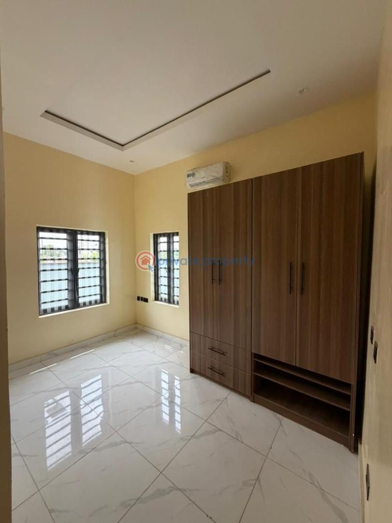 3 bedroom Block Of Flats For Rent Kolapo Ishola Estate, Akobo, Ibadan Akobo Ibadan Oyo - 2