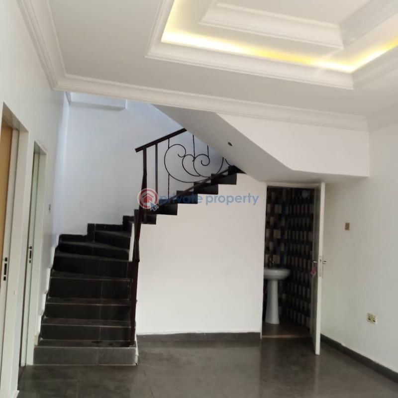 3 bedroom Semi detached Duplex For Rent Alalubosa Gra, Ibadan Alalubosa Ibadan Oyo - 1