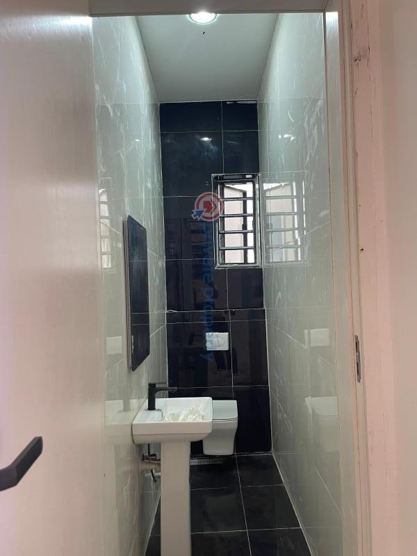 5 bedroom House For Sale Hampton Lake Estate, Alternative Route Chevron Drive Lekki Lagos - 14