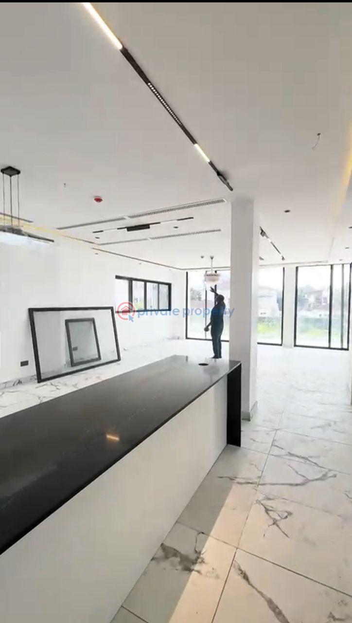 5 bedroom Detached Duplex For Sale Banana Island Estate Ikoyi Lagos - 3
