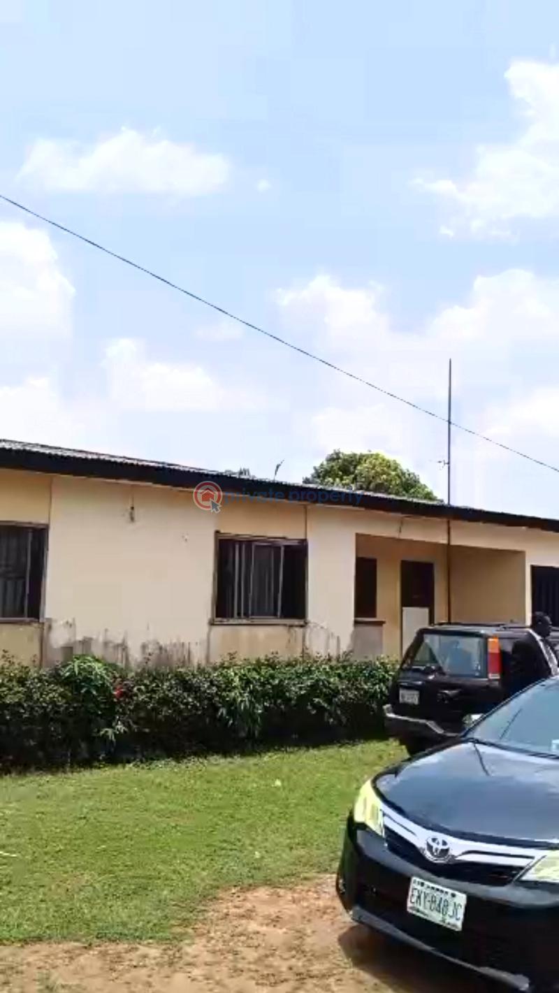 Block Of Flats For Sale Emowahie St,off Gapiona Off Airport Rd / Off Okundia By 2nd Ugbor Gra Benin Edo - 2