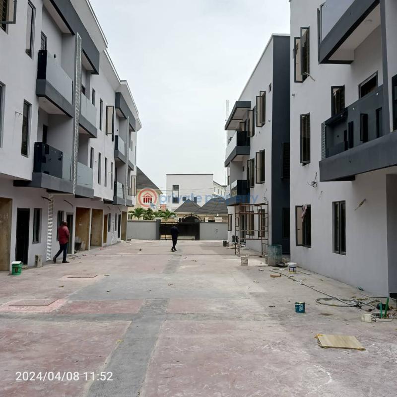 4 & 5 bedroom terraces and 3bedroom pent house at shonibare estate - 1 5 bedroom Terrace For Sale Shonibare Estate Maryland Lagos - 1