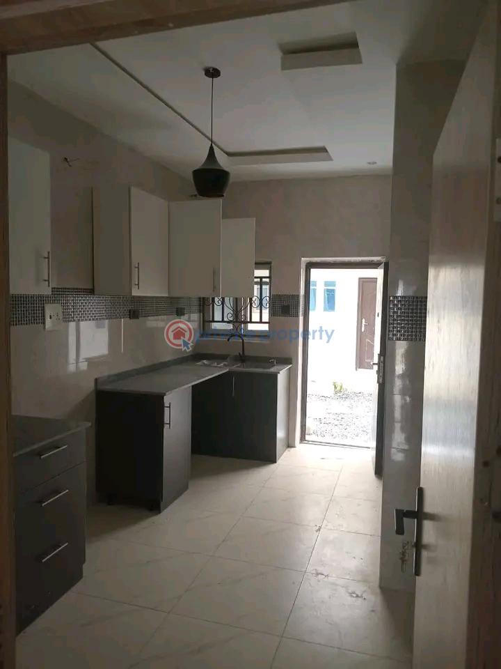 4 bedroom Maisonette For Sale Meridian Park Estate Awoyaya Ajah Lagos - 1