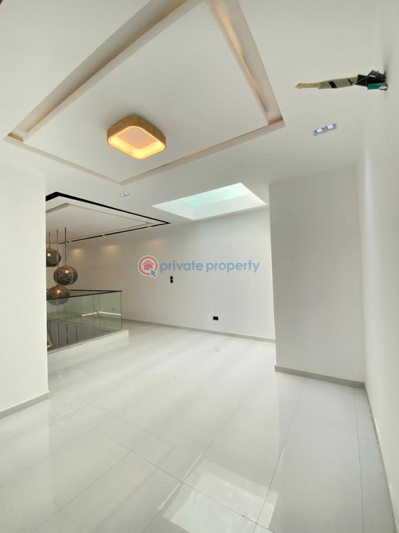 4 bedroom Maisonette For Sale Lekki, Lagos Lekki Phase 1 Lagos - 1