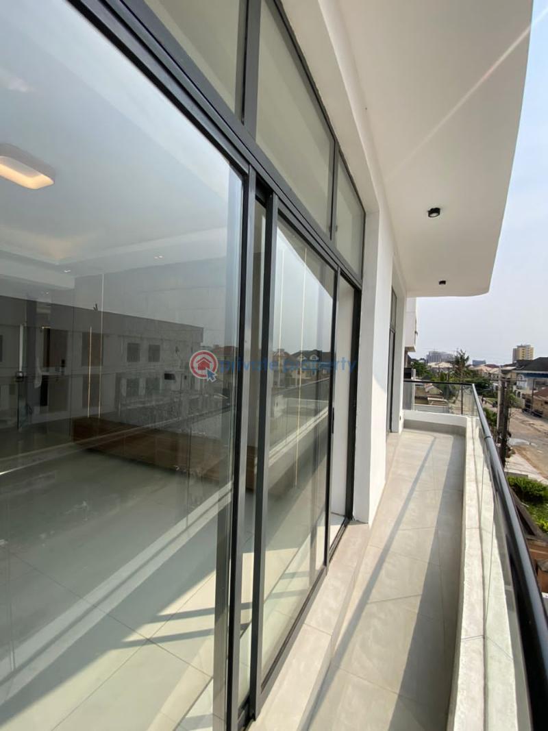 4 bedroom Maisonette For Sale Lekki, Lagos Lekki Phase 1 Lagos - 12