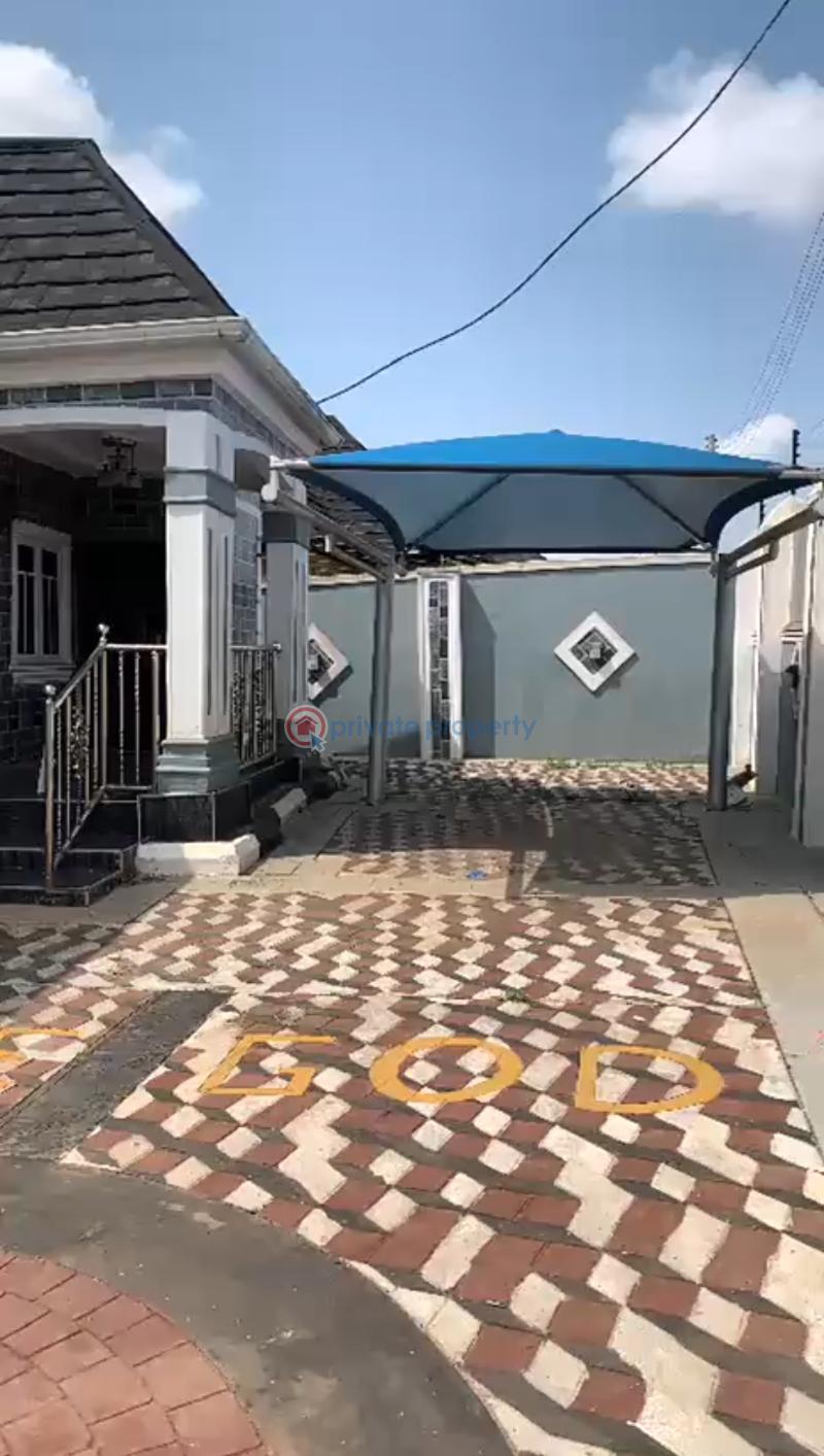 Block Of Flats For Sale Ogheghe Off Benin Auchi Road Benin Edo - 3