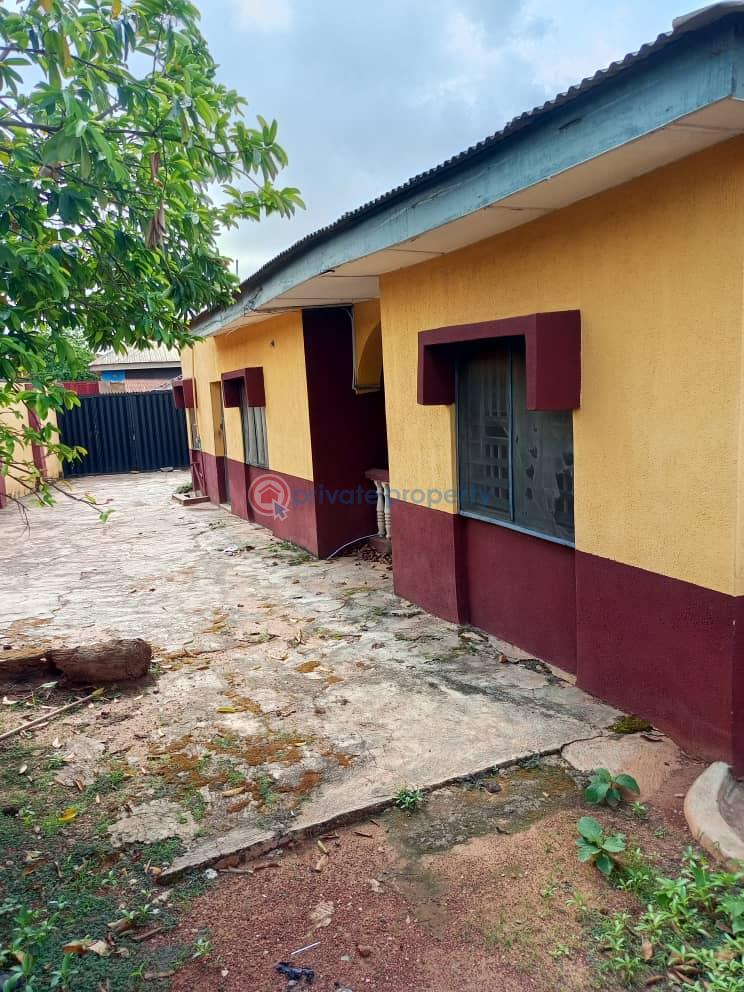 House For Sale Behind Nigerian Brewery Olubadan Adelubi Ibadan Oyo - 5