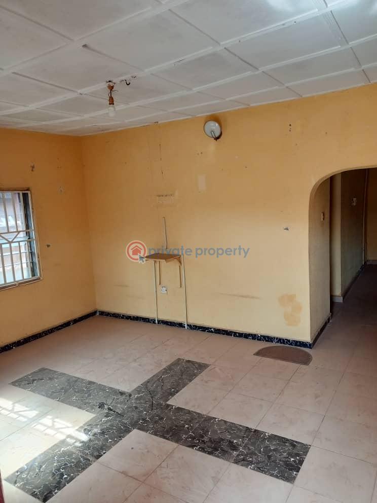 House For Sale Behind Nigerian Brewery Olubadan Adelubi Ibadan Oyo - 8