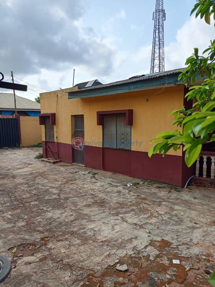 House For Sale Behind Nigerian Brewery Olubadan Adelubi Ibadan Oyo - 7