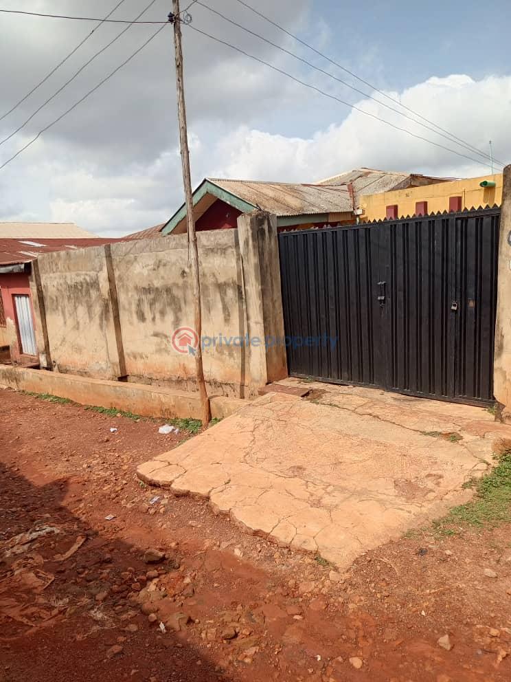 House For Sale Behind Nigerian Brewery Olubadan Adelubi Ibadan Oyo - 0
