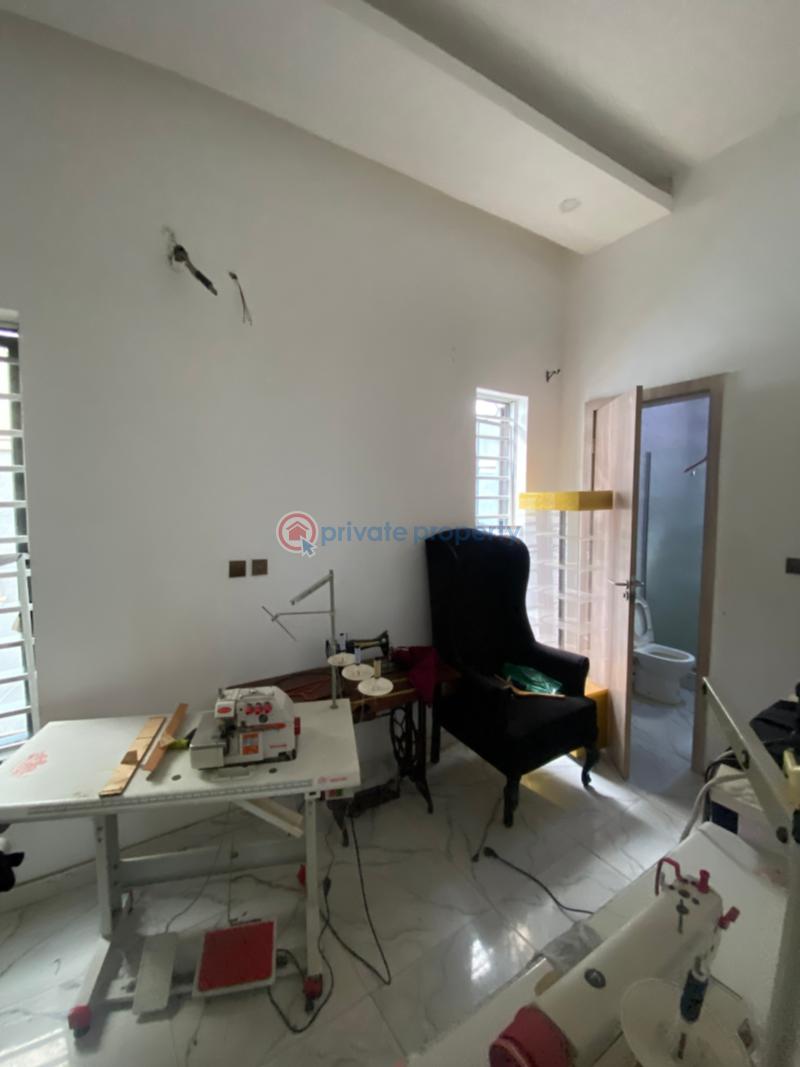 4 bedroom Semi detached Duplex For Sale Chevron Drive Lekki Lagos - 1