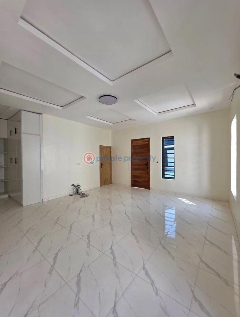 4 bedroom Semi detached Duplex For Sale Harris Drive Victoria Garden City Lekki Lagos - 15