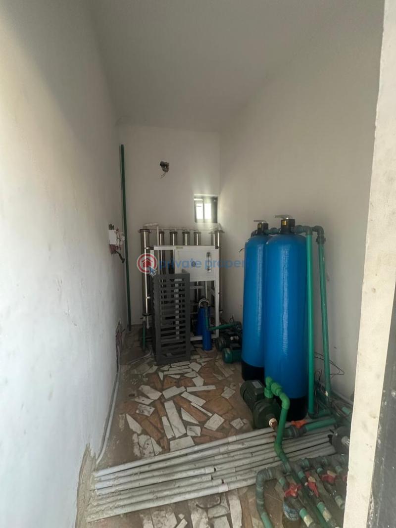 4 bed terrace duplex  for sale + bq* - 1 4 bedroom Terraced Duplex For Sale Platinum Way, Osapa Osapa Lekki Lagos - 1