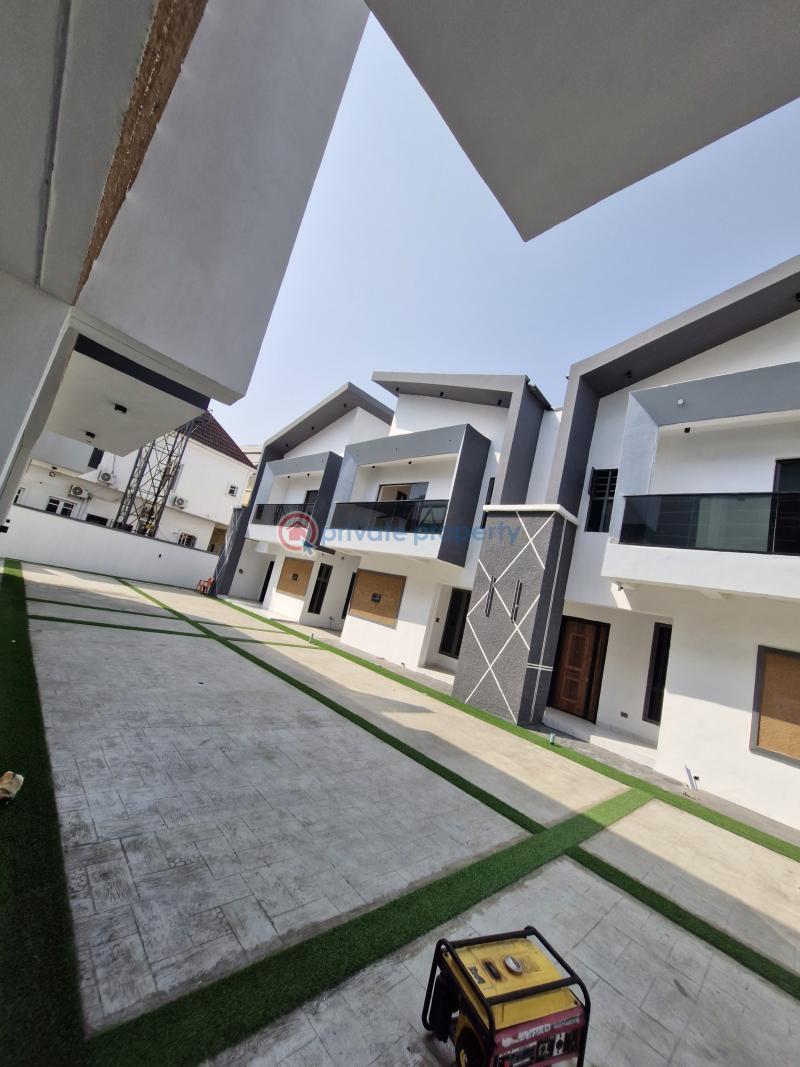 4 bedroom Terraced Duplex For Sale Chevron Drive Lekki Lagos - 11