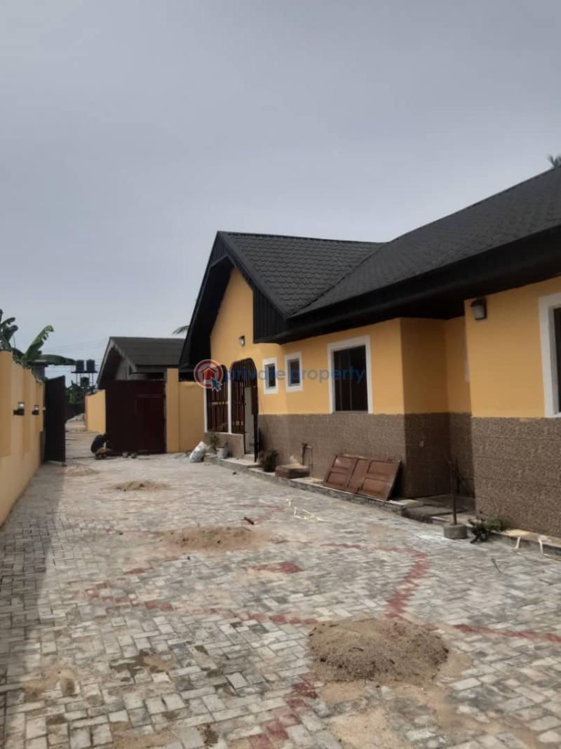 7 bedroom Bungalow For Sale Iwofe Chinda Road Port Harcourt Rivers - 1