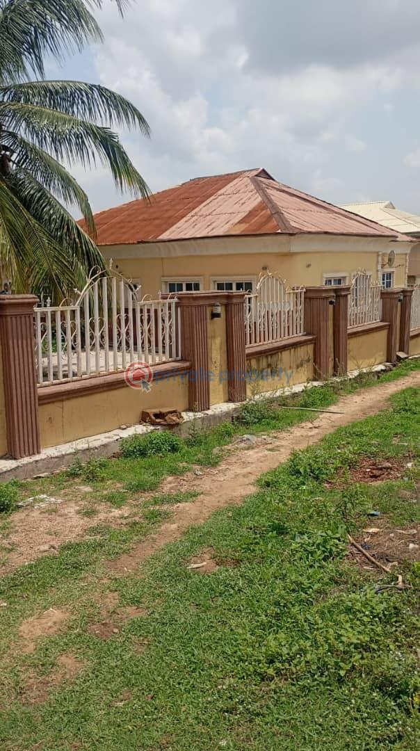 4 bedroom Bungalow For Sale Kasumu Zone A/b Ibadan Oyo