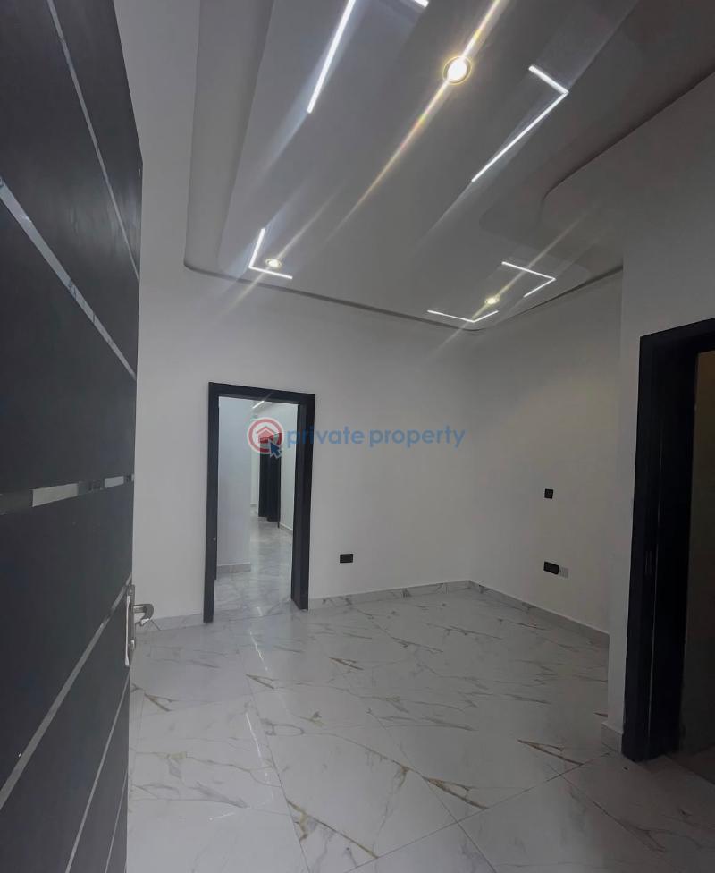 4 bedroom Detached Bungalow For Sale Egbelu New Layout Port Harcourt Rivers - 2