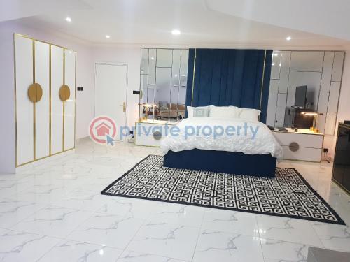 4 bedroom Block Of Flats Short let Admiralty Way Kekki Lekki Phase 1 Lagos - 18