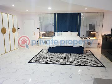 4 bedroom Block Of Flats Short let Admiralty Way Kekki Lekki Phase 1 Lagos - 22