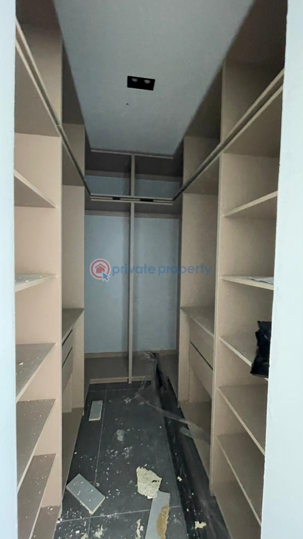 4 bedroom Flat & Apartment For Sale Banana Island Ikoyi Lagos - 13