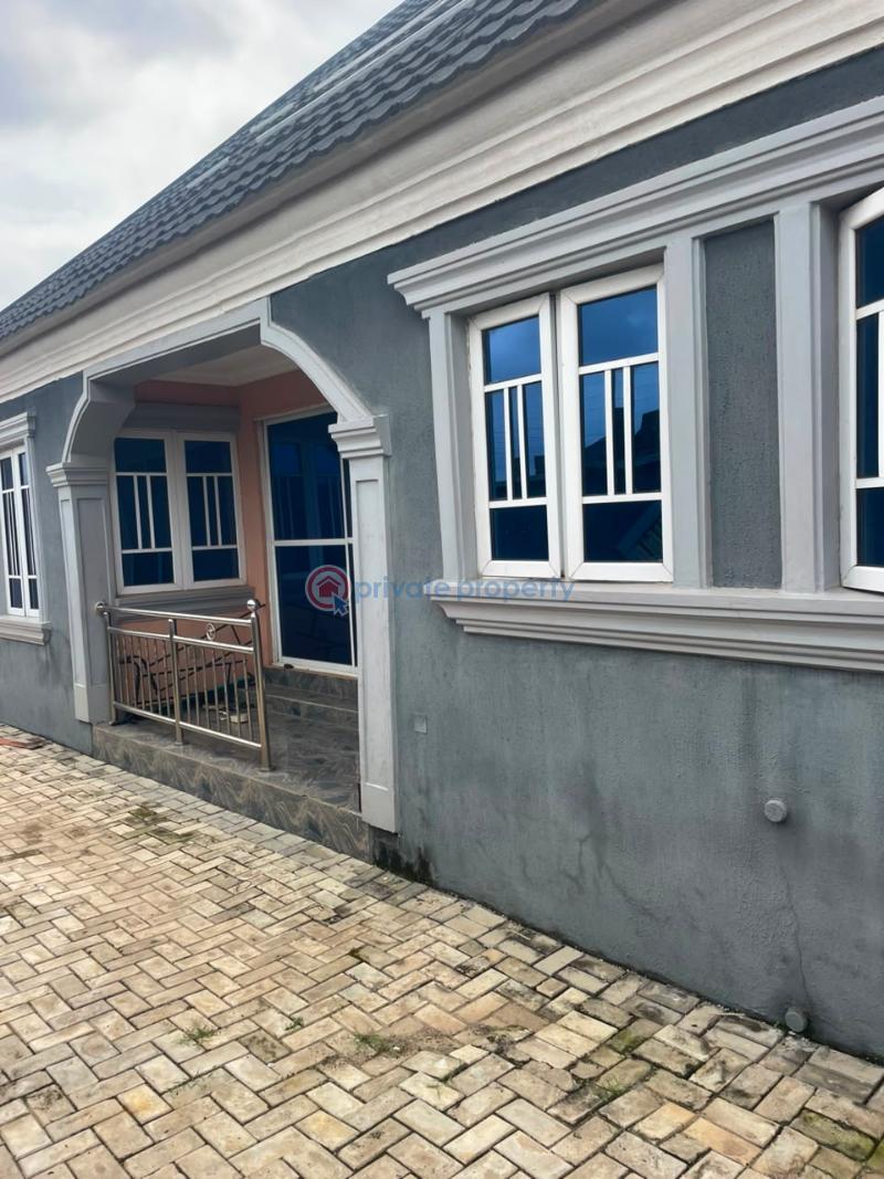 4 bedroom Bungalow For Rent Mogana Before Yellow Gate Akala Express Ibadan Oyo - 9