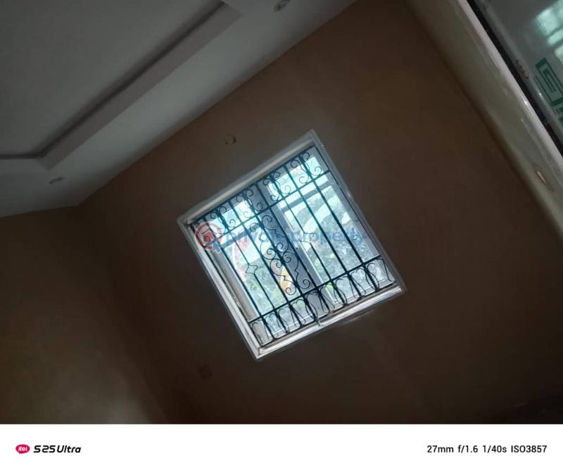 4 bedroom apartment to let - 13 4 bedroom Block Of Flats For Rent Opposite Dstv Akala Express Akala Express Ibadan Oyo - 13