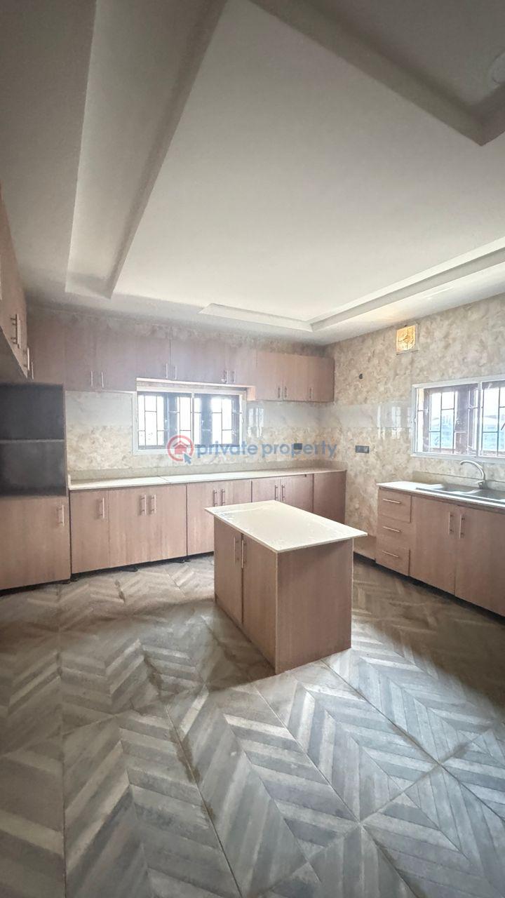 4 bedroom House For Sale Gaduwa Abuja Phase 2  - 5