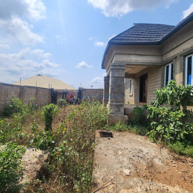 4 bedroom Bungalow For Sale Aba Ode, Soka Ibadan Soka Ibadan Oyo - 3