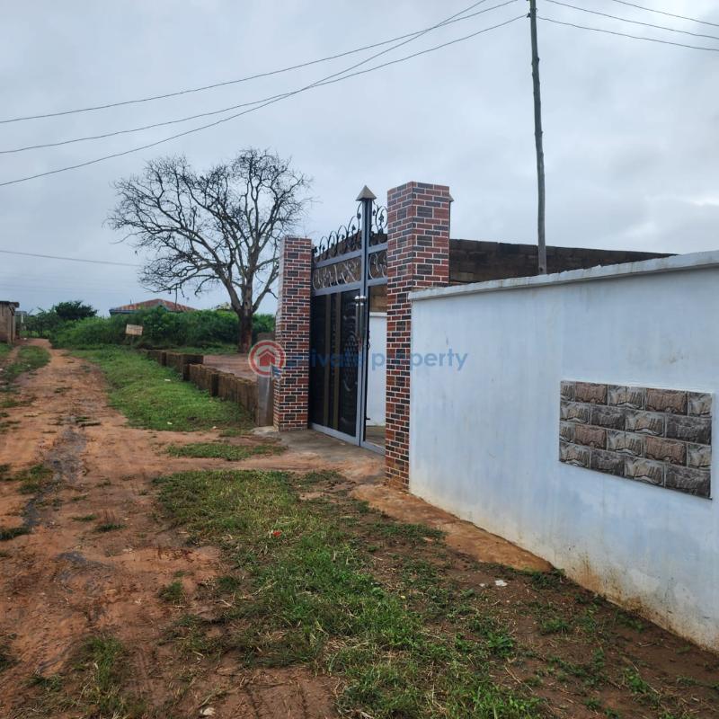 4 bedroom Detached Bungalow For Sale Falade Olorisha Oko, Moniya Ibadan Oyo - 5