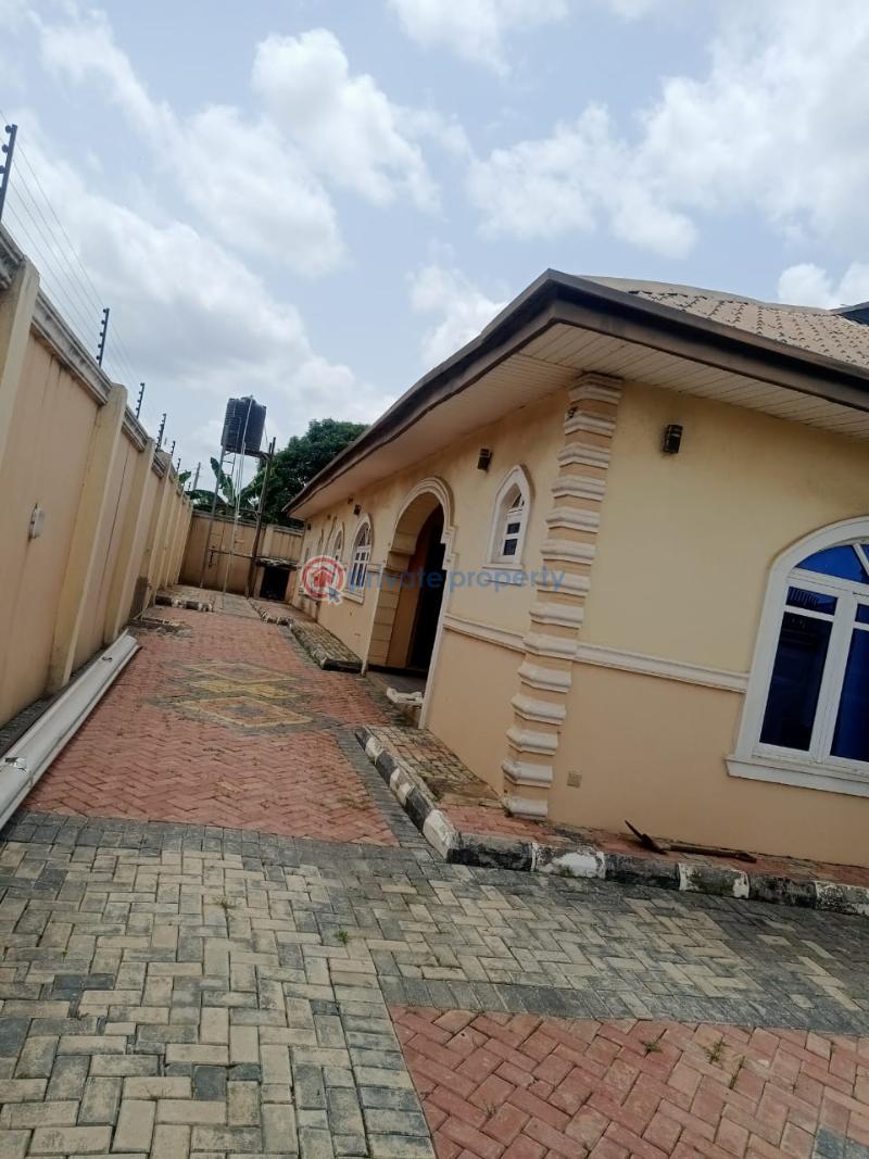 4 bedroom Bungalow For Sale Aba Asa, Ile Titun Nihort Area Nihort Ibadan Oyo - 0