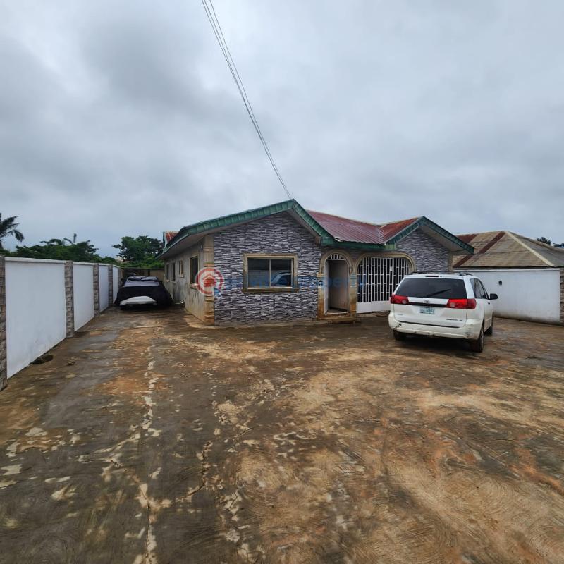 4 bedroom Detached Bungalow For Sale Falade Olorisha Oko, Moniya Ibadan Oyo - 6