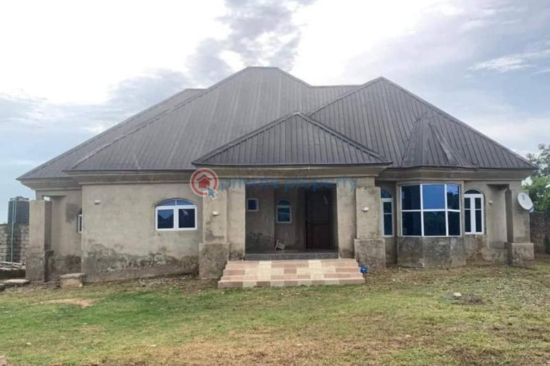 4 bedroom Bungalow For Sale Ajiboye Apata,oyo Ibandan. Apata Ibadan Oyo