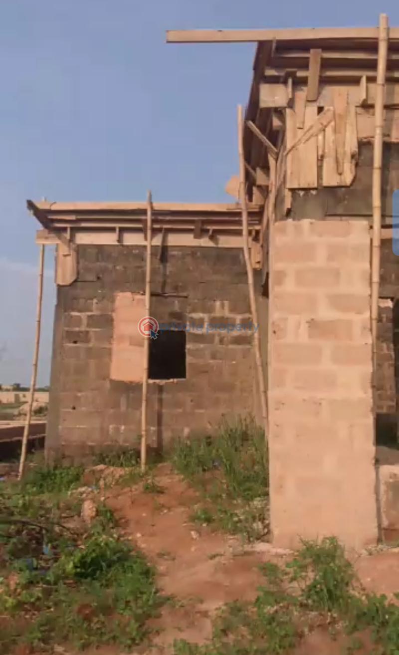Bungalow For Sale Oguaka Community Along Auchi Bypass Benin City Edo Benin Edo - 3