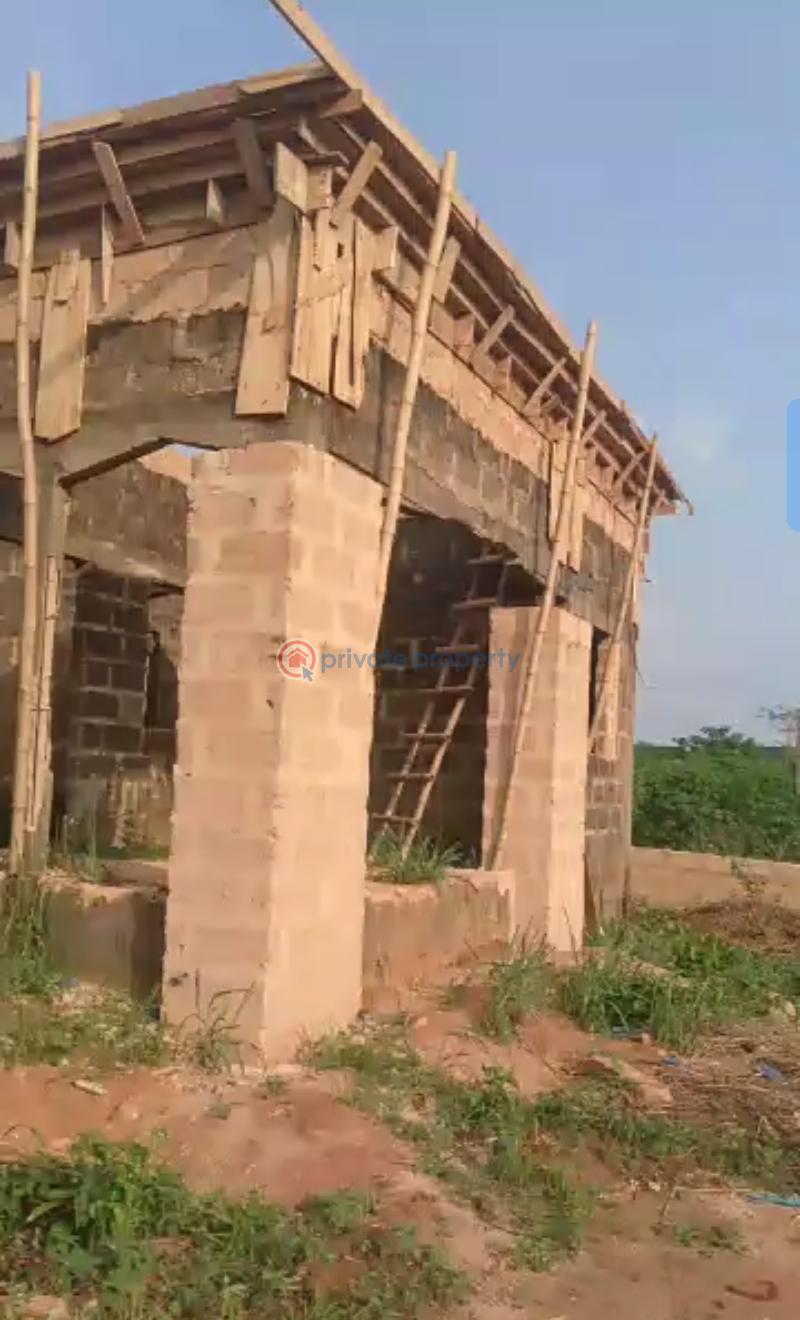 Bungalow For Sale Oguaka Community Along Auchi Bypass Benin City Edo Benin Edo - 0